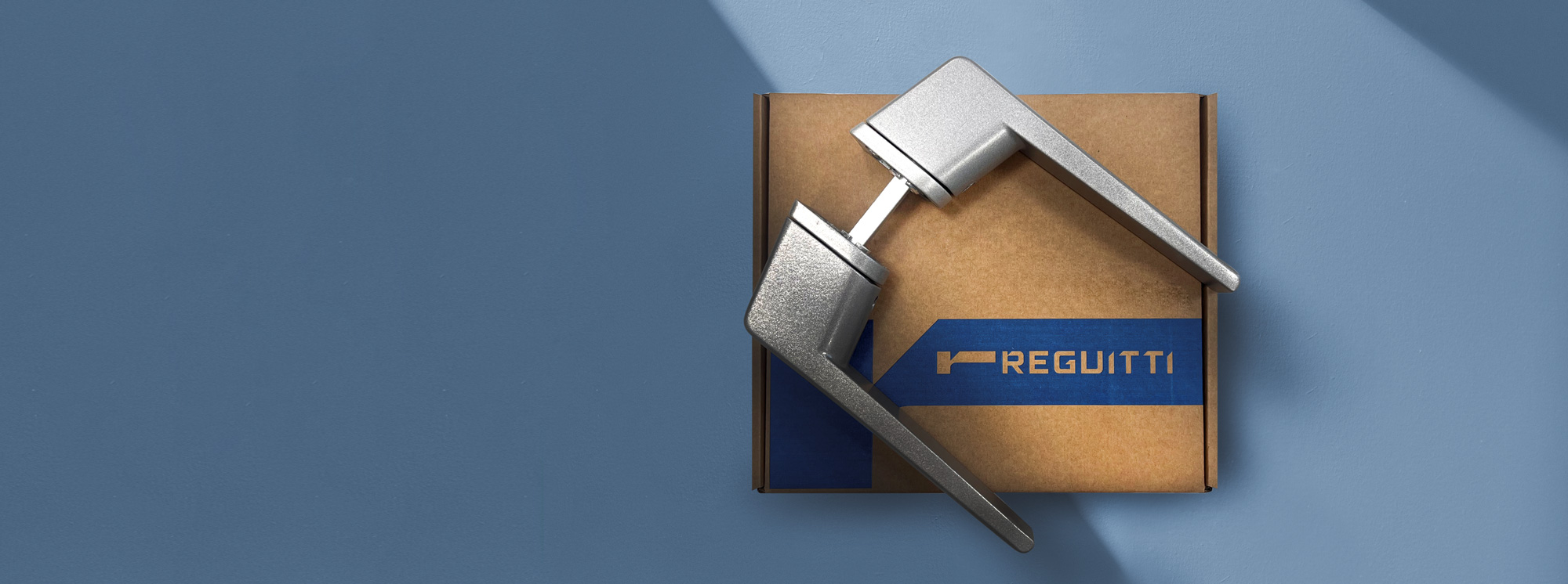 news-reguitti-unpacking service_header
